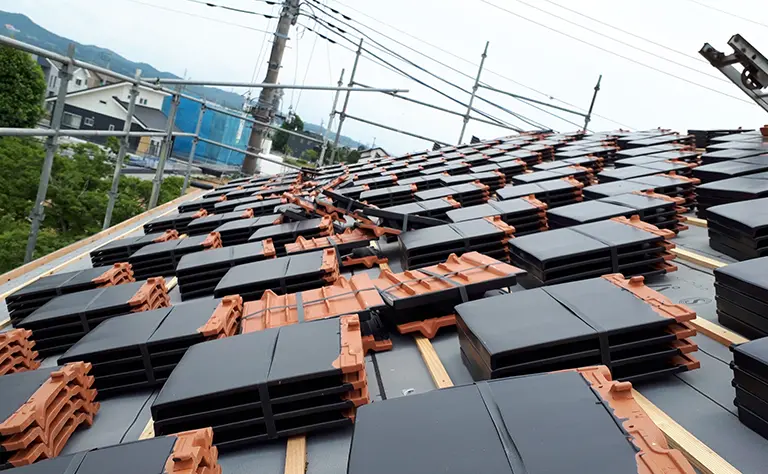 屋根葺き替え・葺き戻し工事 - 大阪の屋根工事・雨漏り修理