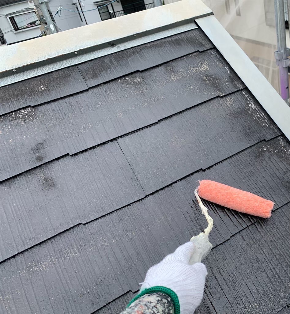 屋根塗装で重要な下地処理と下塗り
