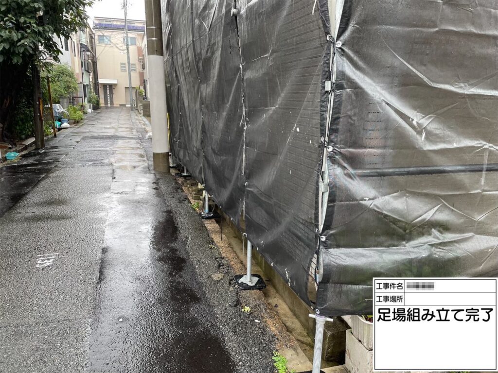 大阪府大阪市　N様邸　屋根・外壁塗装工事　施工前と足場設置