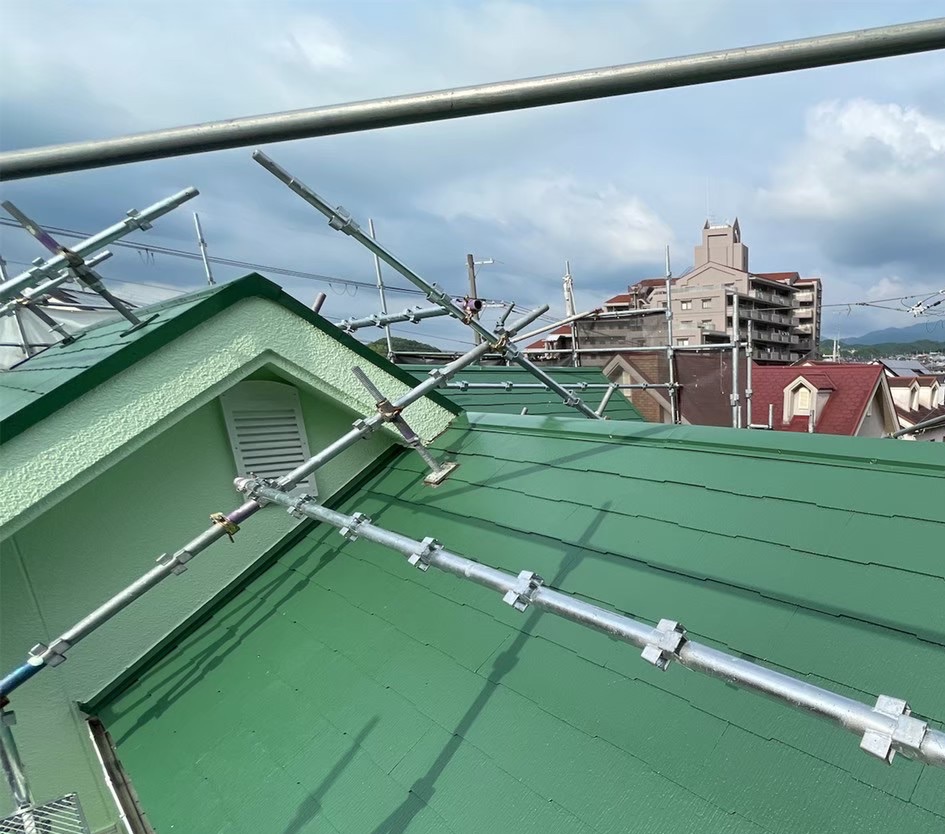 屋根塗装は屋根材の他に板金の塗装も大事！付帯部についても解説