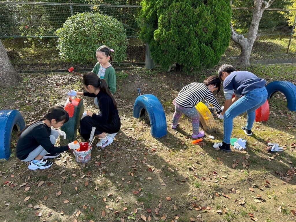 大阪府河内長野市　石仏小学校で塗装ボランティア活動をしてきました！