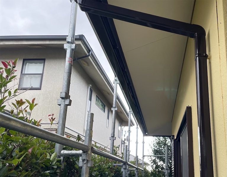 建物に欠かせない排水設備 雨樋の役割を解説します!