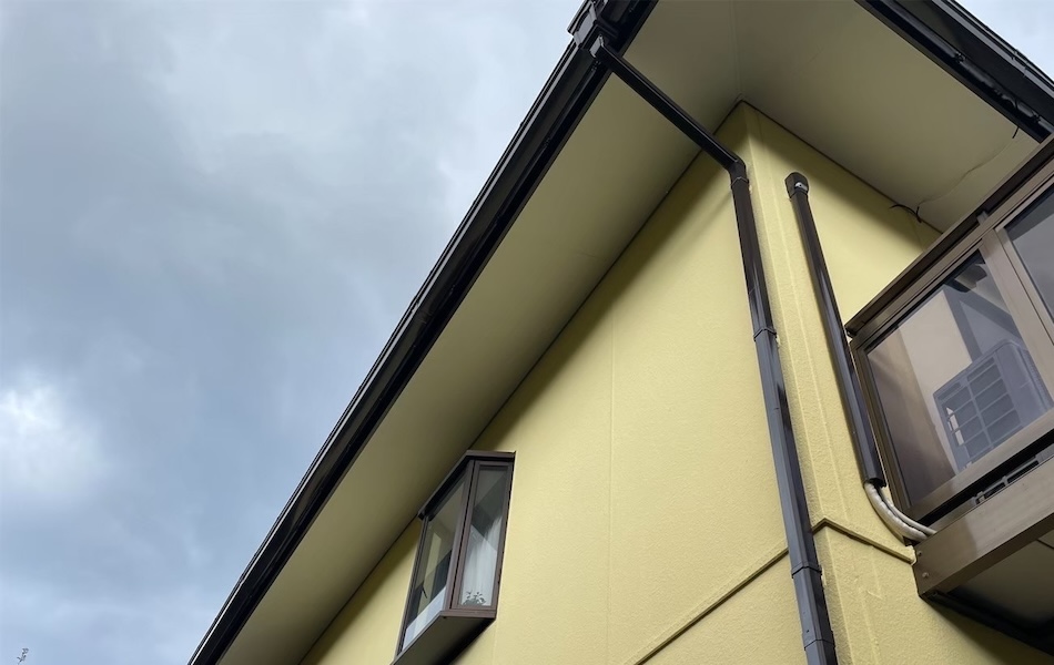 建物に欠かせない排水設備 雨樋の役割を解説します！