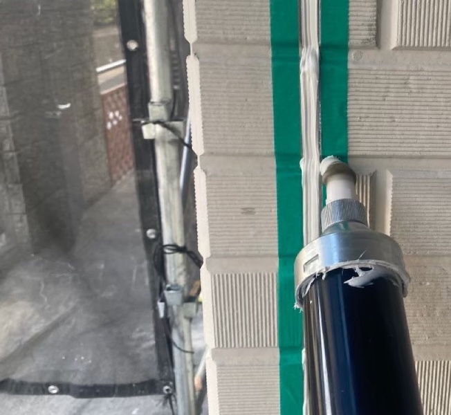 コーキングのメンテナンスを怠るとどうなる？雨漏りやそこから派生する二次被害について解説