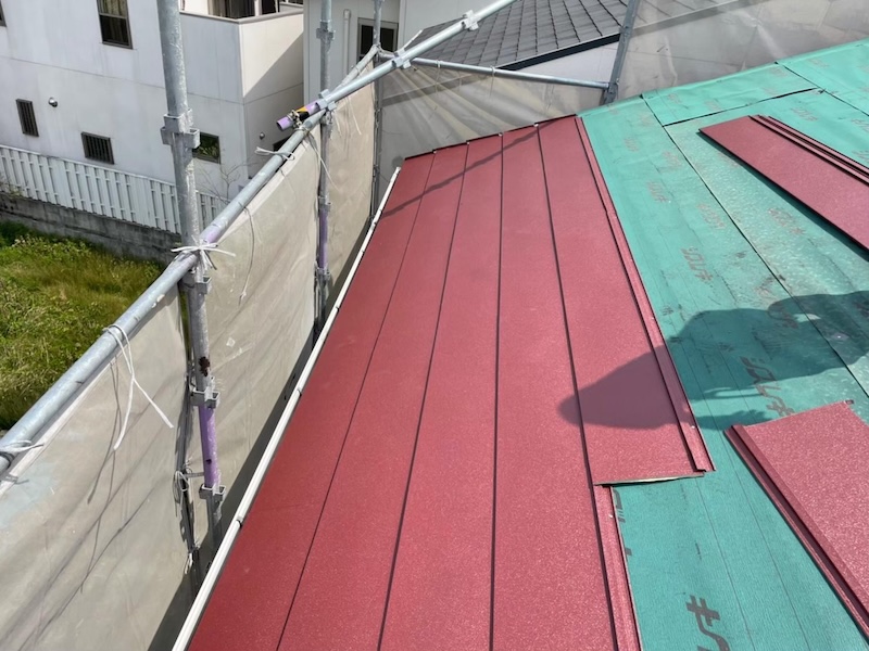 大阪府松原市丹南 I様邸 屋根カバー工事・外壁塗装工事「工事の進捗がスムーズで、こちらの希望に合わせてくれました。満足しています！」