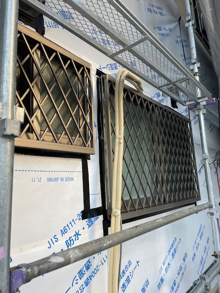 大阪府大阪狭山市 K様邸 屋根塗装・外壁塗装・外壁カバー工事「無事に雨漏りが止まり、ホッとしています。ありがとうございました。」